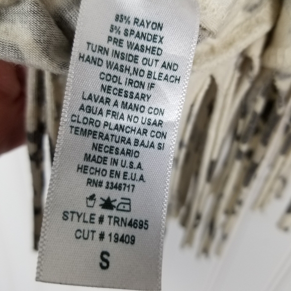 T Party Womens Kimono Wrap Poncho Open Cardigan Animal Print Size Small Fringe - Picture 6 of 7